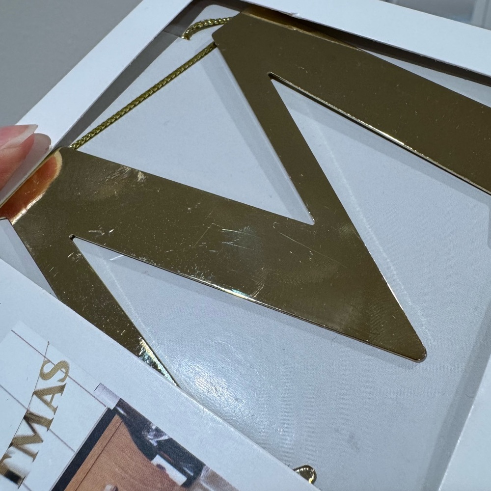NIB Threshold Gold Merry Christmas banner sign - Picture 3 of 3